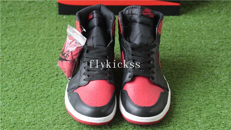 Air Jordan 1 Retro OG High Bred Black Red